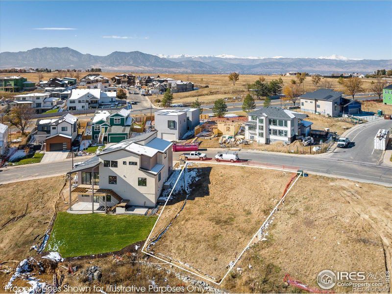 978 Arapahoe Cir, Louisville, CO 80027