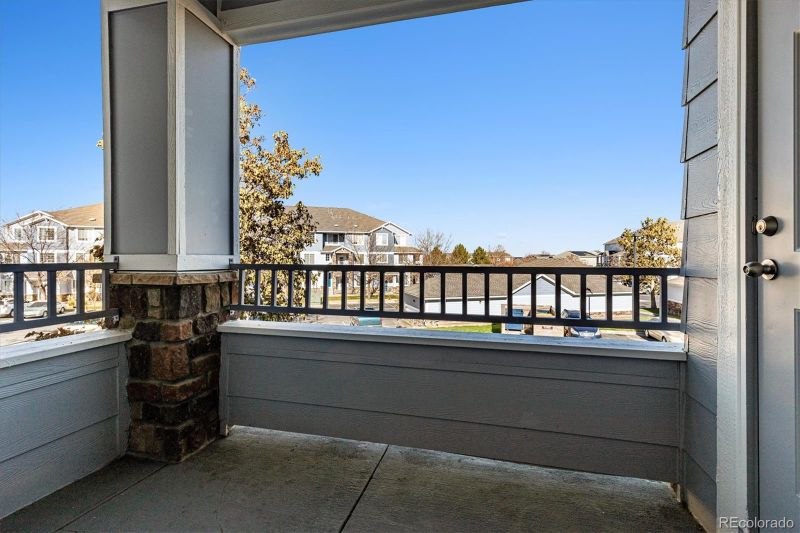 5255 Memphis St #1017, Denver, CO 80239