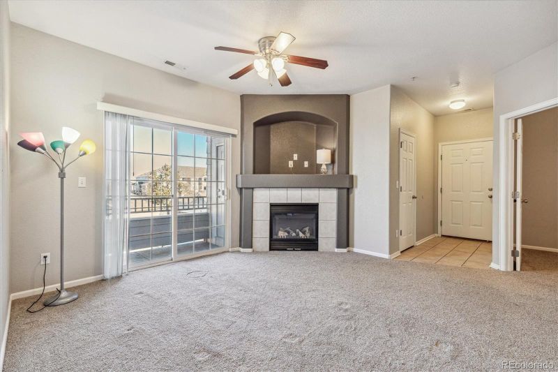 5255 Memphis St #1017, Denver, CO 80239
