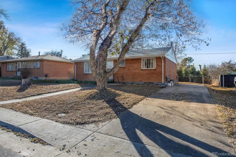 3757 S Hooker St, Englewood, CO 80110