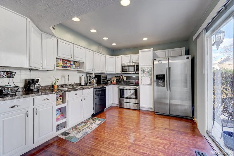 2453 S Xanadu Way #B, Aurora, CO 80014