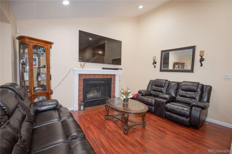4323 Elkhart St, Denver, CO 80239