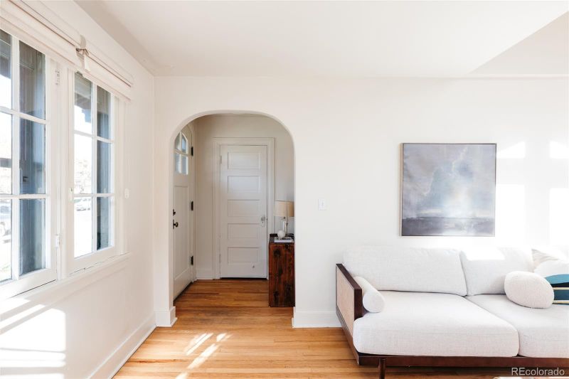 1620 Eudora St, Denver, CO 80220