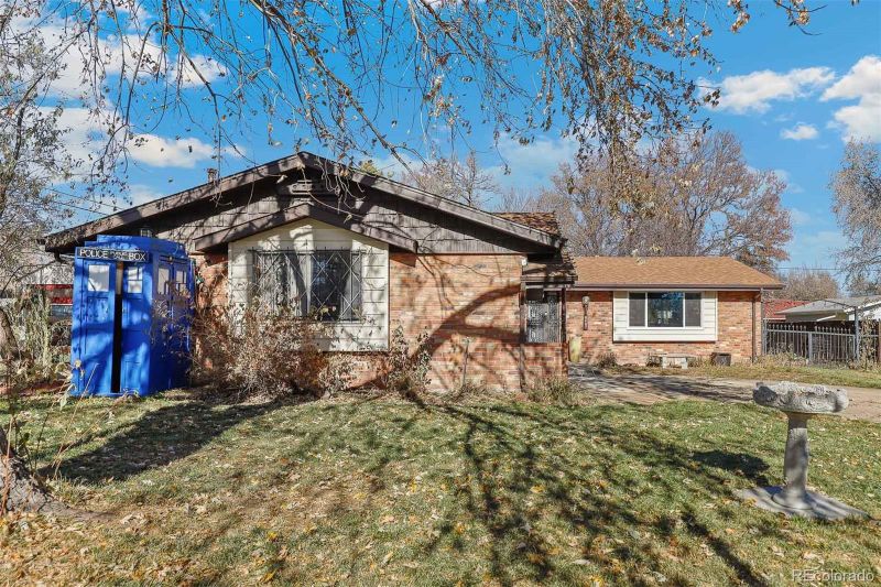 8487 W 24th Ave, Lakewood, CO 80215