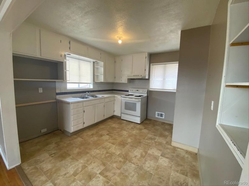7087 Huron St, Denver, CO 80221