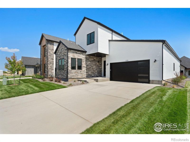 1775 Barefoot Dr, Windsor, CO 80550