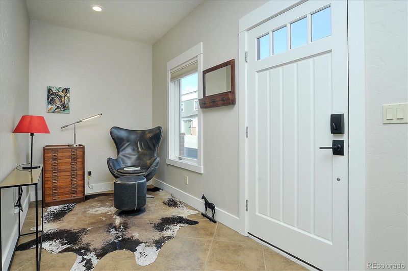 536 E 1st St #B, Salida, CO 81201