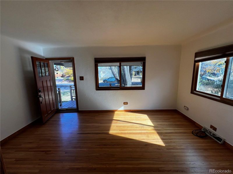 1175 Willow St, Denver, CO 80220