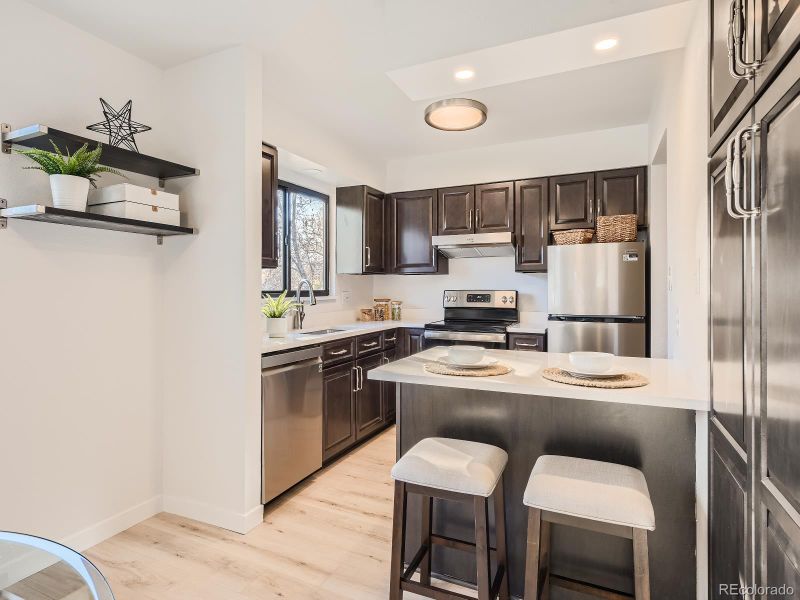 342 E Highline Cir, Centennial, CO 80122