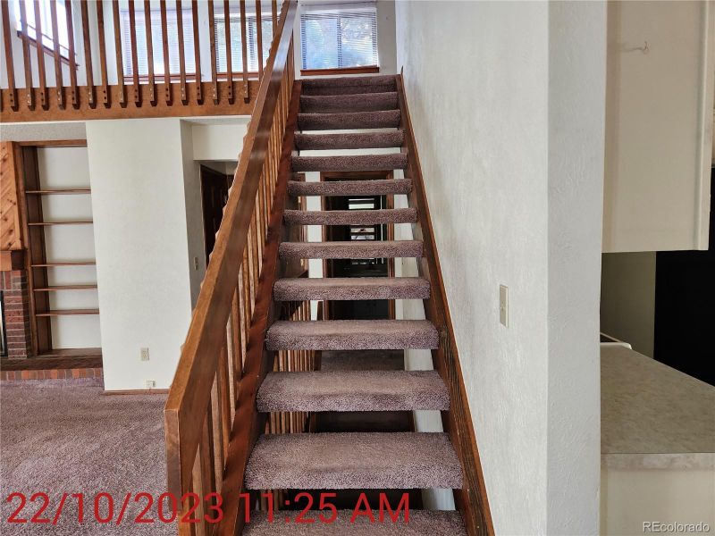 153 S Dearborn Cir, Aurora, CO 80012