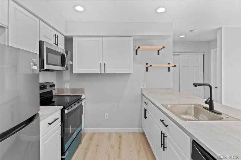 14704 E 2nd Ave #304E, Aurora, CO 80011