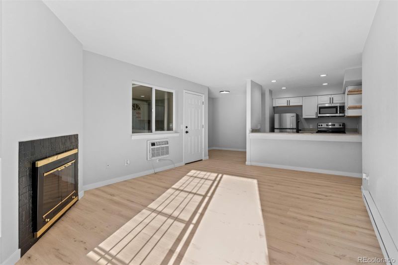 14704 E 2nd Ave #304E, Aurora, CO 80011