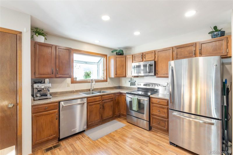14672 E Bellewood Pl, Aurora, CO 80015