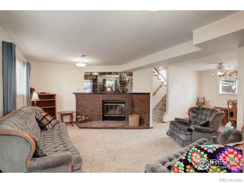8447 Sheridan Ct, Arvada, CO 80003