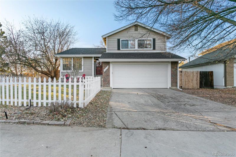 3810 S Ceylon Way, Aurora, CO 80013