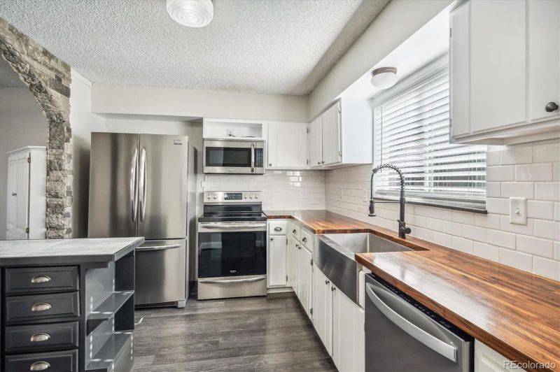 7755 E Quincy Ave #T9, Denver, CO 80237