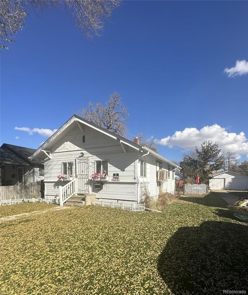 4964 King St N, Denver, CO 80221