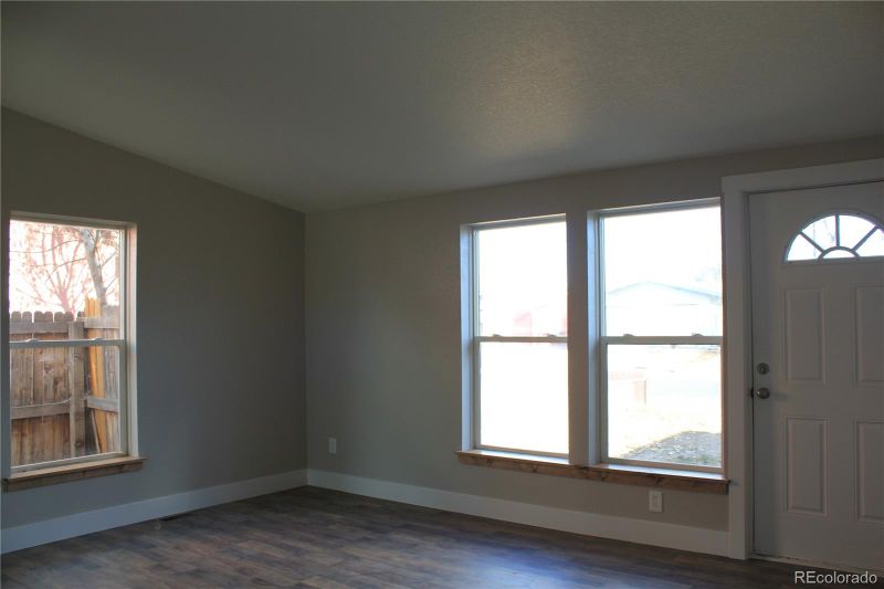 215 Valdai St, Lochbuie, CO 80603