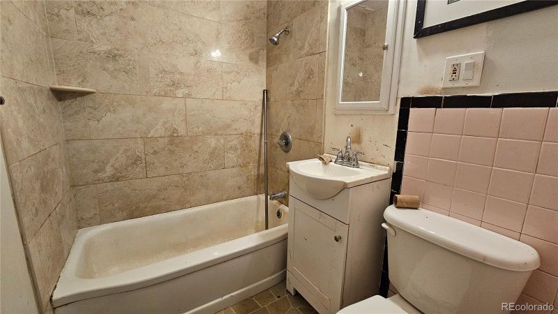 3490 Otis St, Wheat Ridge, CO 80033