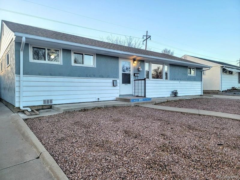1601 Jerry Murphy Rd, Pueblo, CO 81001