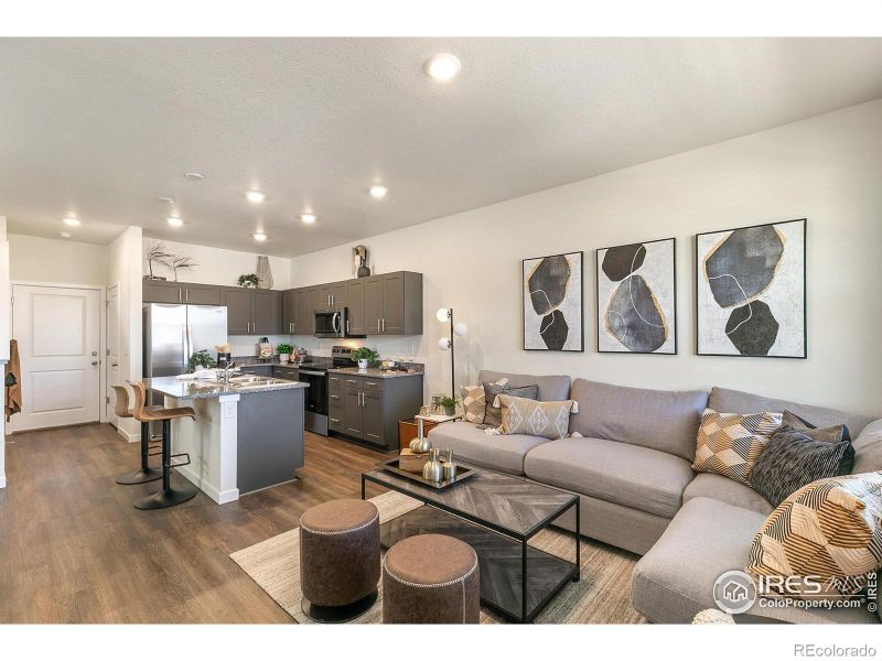 576 Thoroughbred Ln, Johnstown, CO 80534
