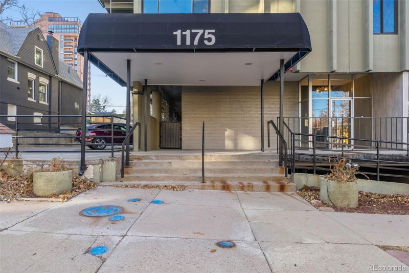 1175 Vine St #201, Denver, CO 80206