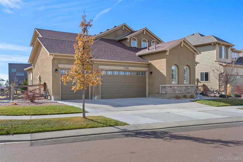 7208 Rim Bluff Ln, Colorado Springs, CO 80927