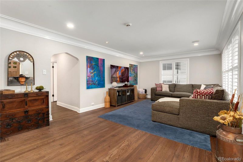 2865 Glencoe St, Denver, CO 80207