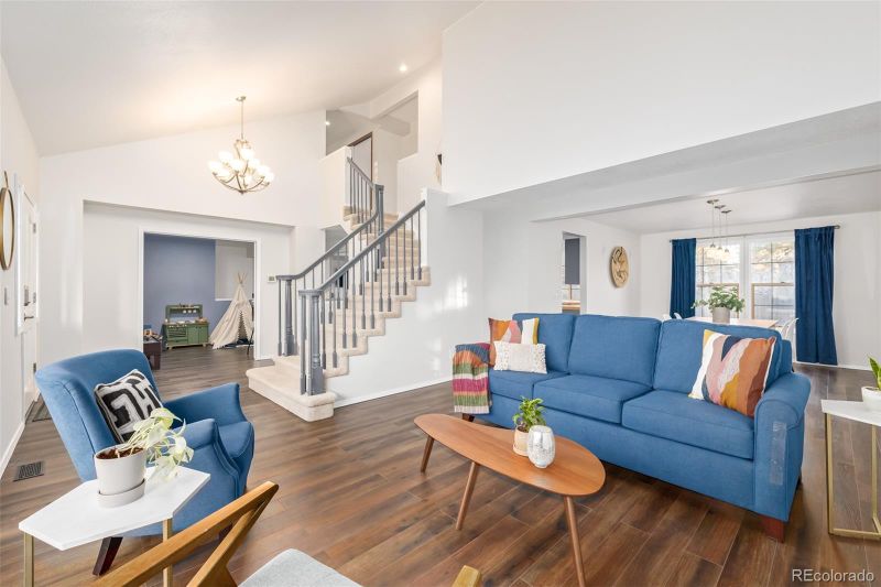 8442 Oak St, Arvada, CO 80005