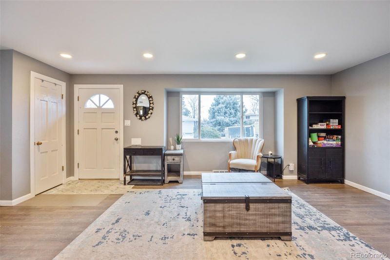 2658 E Cresthill Ave, Centennial, CO 80121