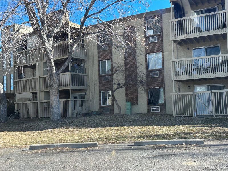 1306 S Parker Rd #187, Denver, CO 80231