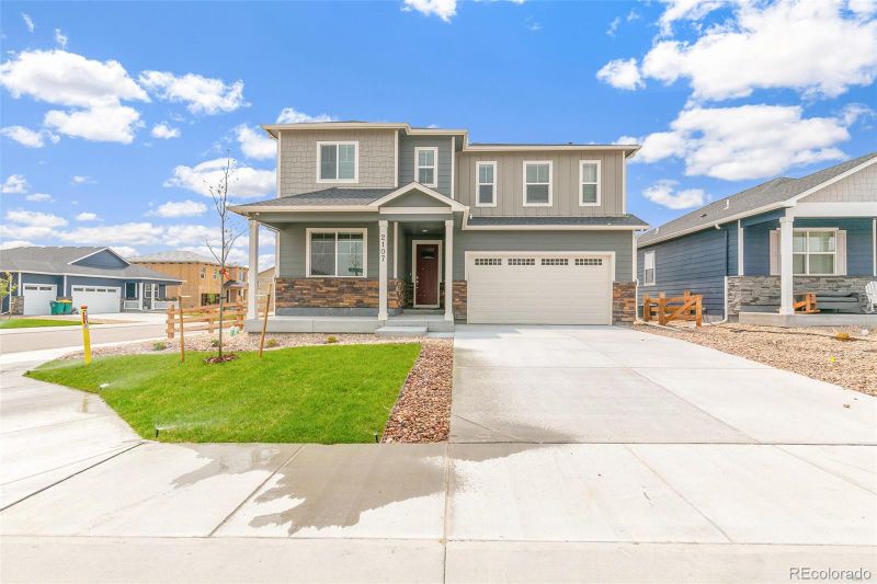 9956 Ceylon Ct, Commerce City, CO 80022