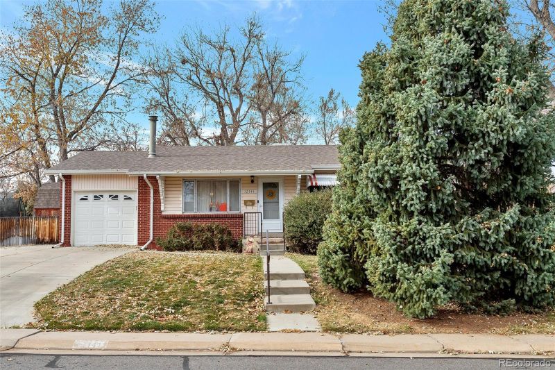 12141 W Dakota Dr, Lakewood, CO 80228