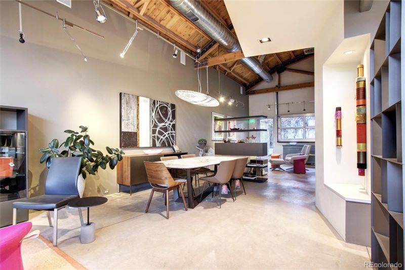 2527 Larimer St, Denver, CO 80205