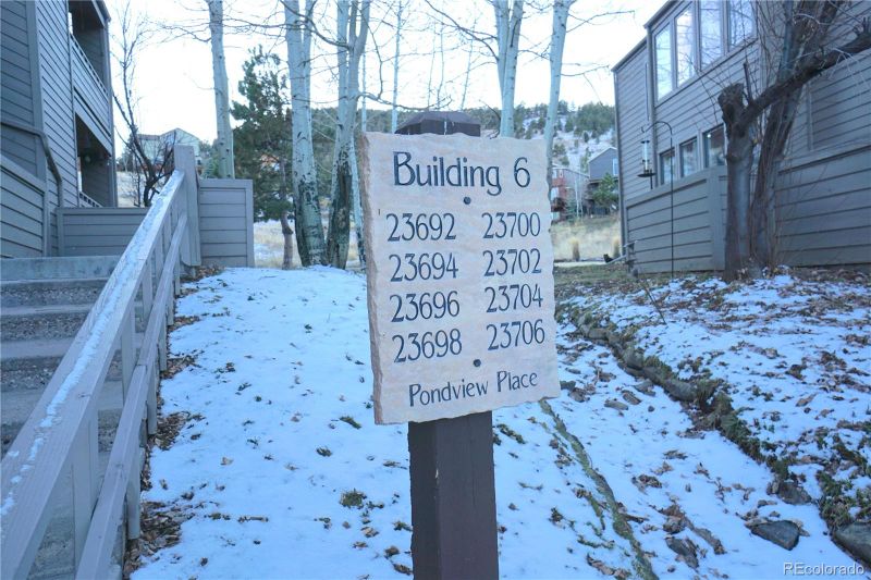 23700 Pondview Pl #E, Golden, CO 80401