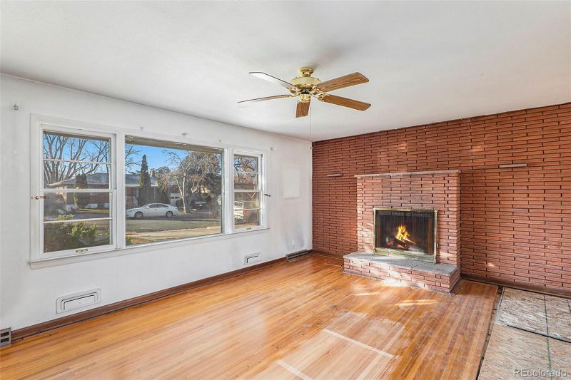 1033 Logan Pl, Colorado Springs, CO 80909