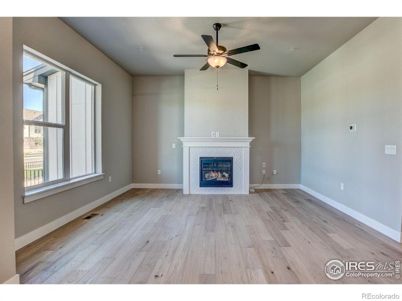 192 High Point Dr, Longmont, CO 80504