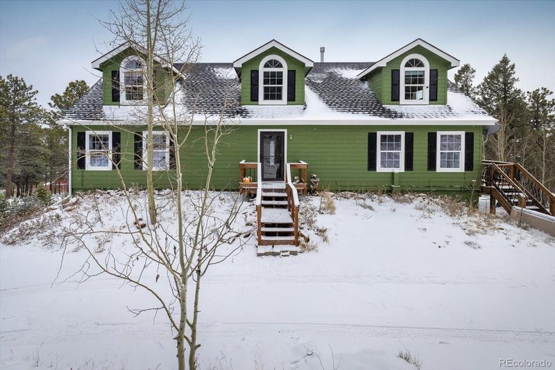 33811 Skyline Dr, Golden, CO 80403