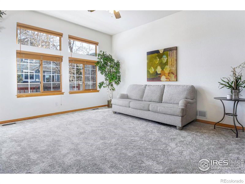 129 High Country Ct, Lafayette, CO 80026