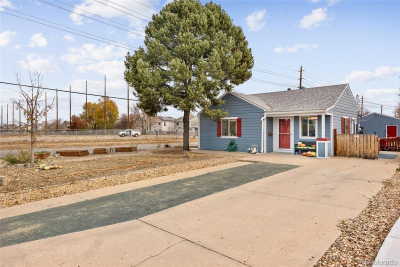 3460 Cherry St, Denver, CO 80207