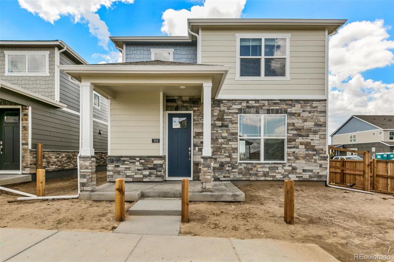 28265 E 8th Ave, Watkins, CO 80137