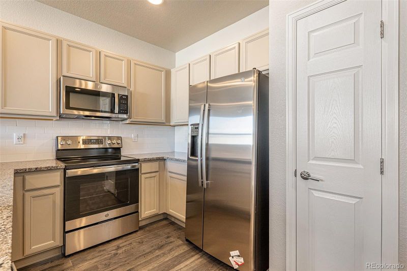 18948 E 64th Pl, Denver, CO 80249