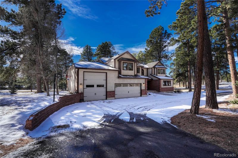 515 Woodmoor Dr, Monument, CO 80132