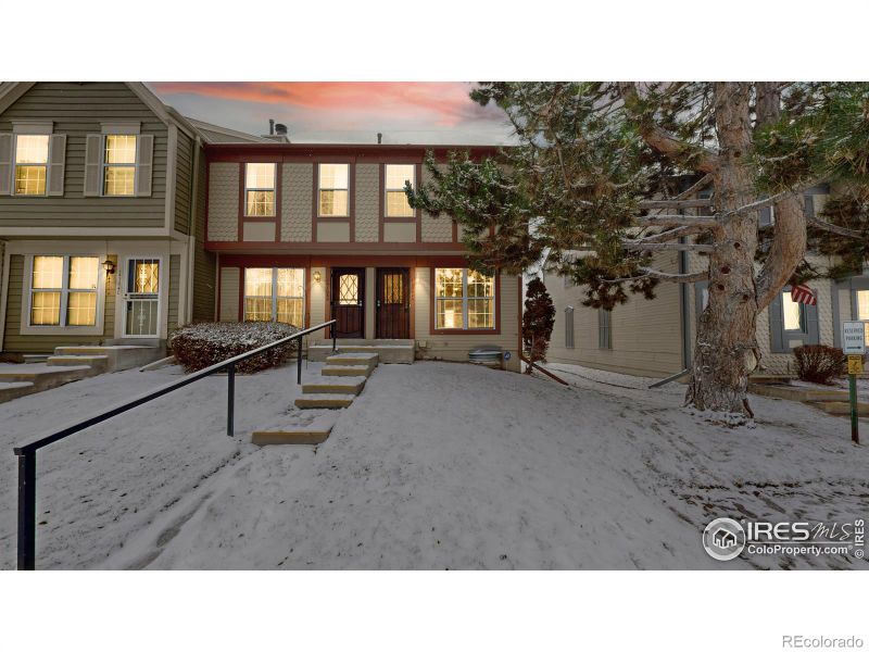 14304 E Hawaii Cir #A, Aurora, CO 80012