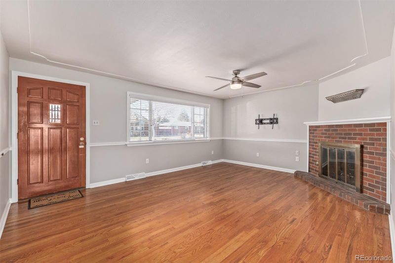 8876 Oakwood St, Westminster, CO 80031