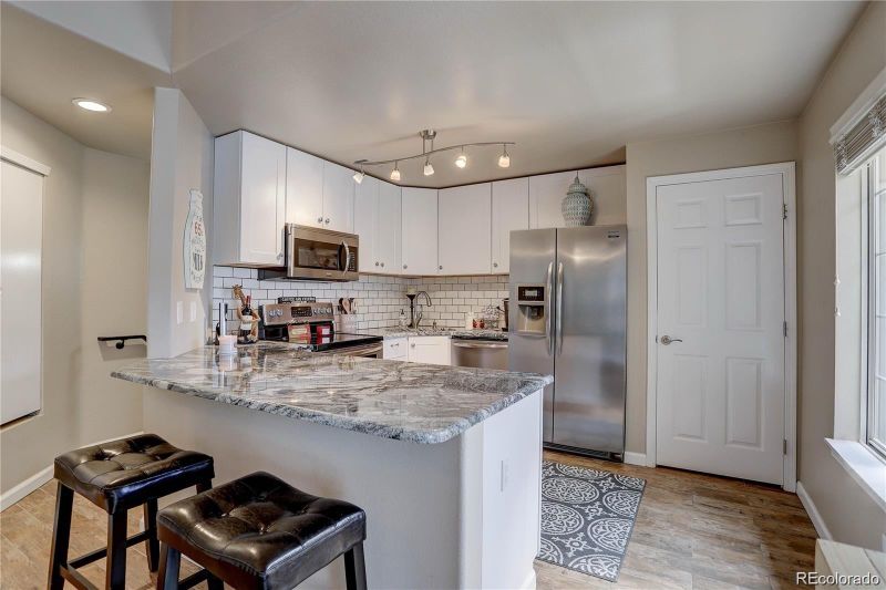 8651 E Dry Creek Rd #621, Centennial, CO 80112