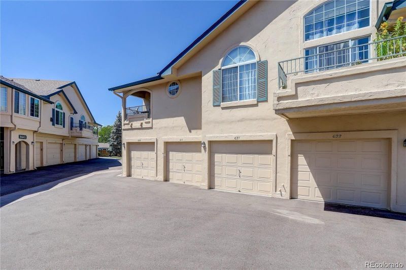 8651 E Dry Creek Rd #621, Centennial, CO 80112