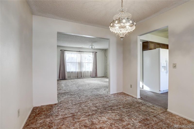 2448 S Evanston St, Aurora, CO 80014
