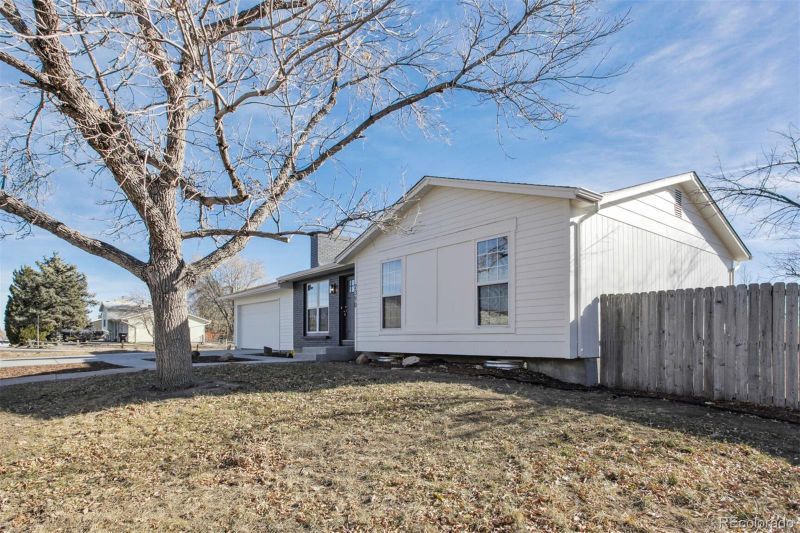 2390 E 98th Ave, Thornton, CO 80229