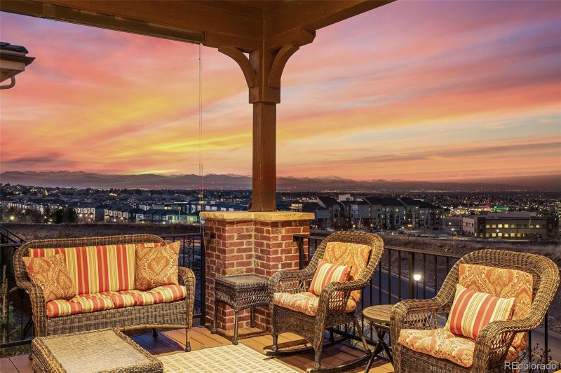 10501 Montecito Dr, Lone Tree, CO 80124